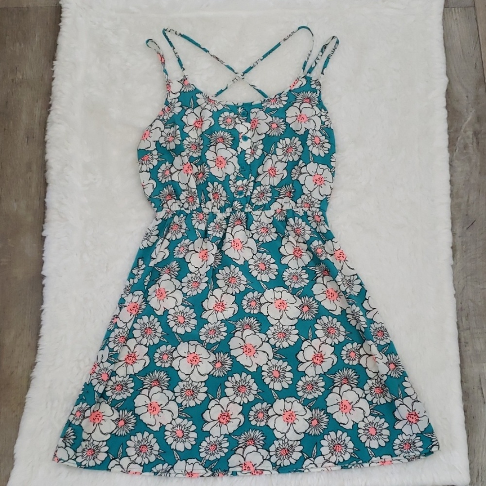 🎉🎊HP🎉🎊Bright Floral Dress